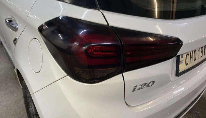 2018 Hyundai Elite i20 ASTA 1.2, Petrol, Manual, 68,538 km, Left tail light - Minor damage