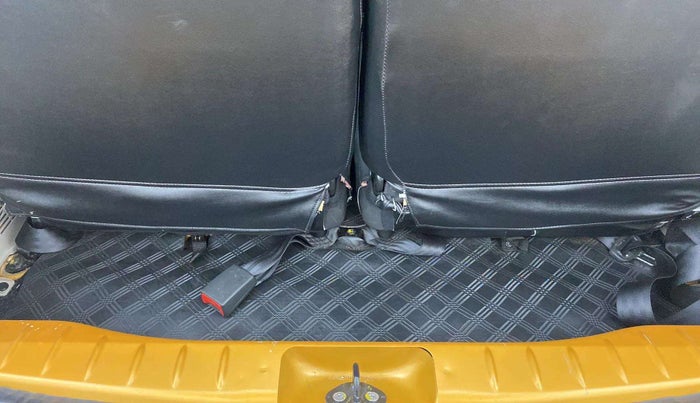 2023 Renault TRIBER RXZ AMT DUAL TONE, Petrol, Automatic, 8,087 km, Boot Inside