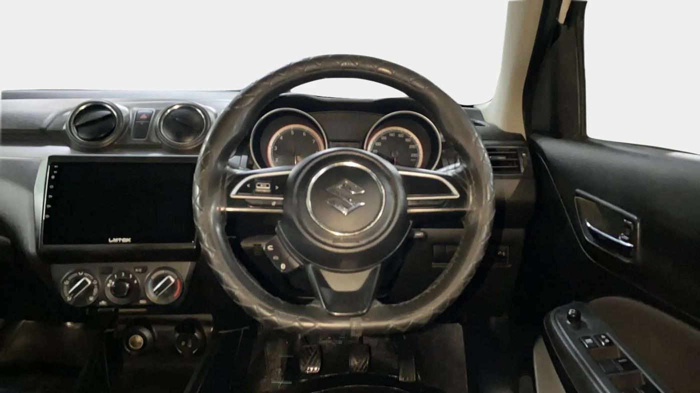 2022 Maruti Swift VXI, Petrol, Manual, 28,940 km, Steering Wheel Close Up