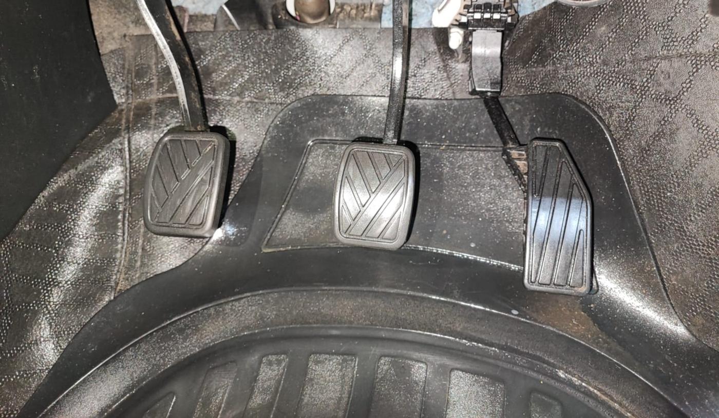 2022 Maruti Swift VXI, Petrol, Manual, 28,940 km, Pedals