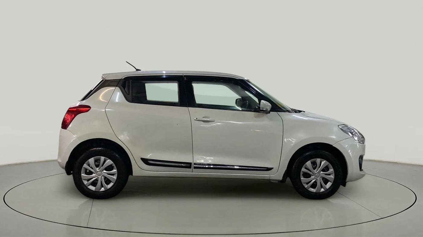 2022 Maruti Swift VXI, Petrol, Manual, 28,940 km, Right Side View