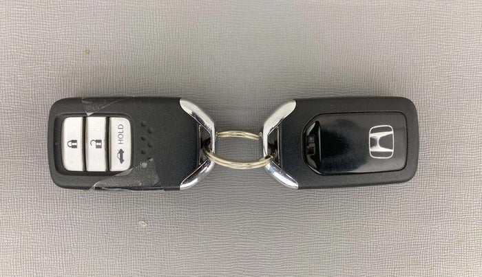 2019 Honda Amaze 1.2L I-VTEC VX, Petrol, Manual, 35,916 km, Key Close Up