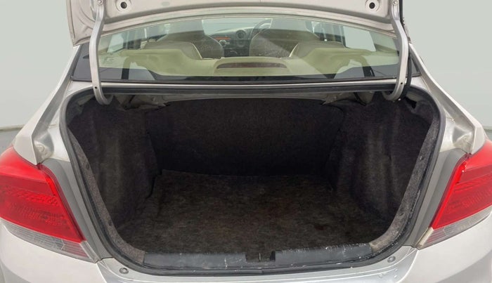 2015 Honda Amaze 1.2L I-VTEC S, Petrol, Manual, 91,305 km, Boot Inside
