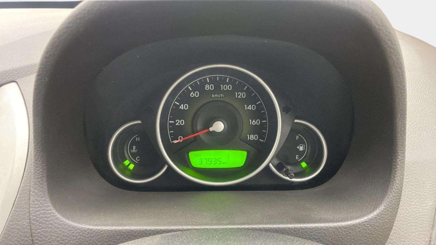 2016 Hyundai Eon SPORTZ, Petrol, Manual, 37,892 km, Odometer Image