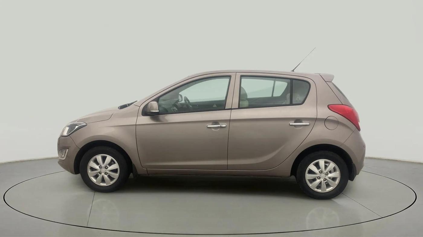 2014 Hyundai i20 ASTA 1.2, Petrol, Manual, 36,228 km, Left Side