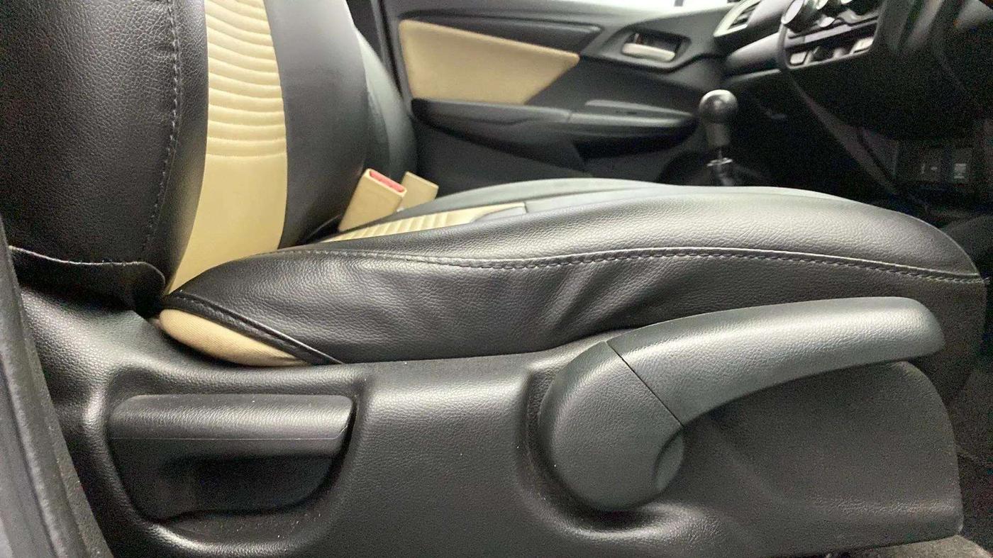 2017 Honda Jazz 1.2L I-VTEC SV, Petrol, Manual, 51,154 km, Driver Side Adjustment Panel