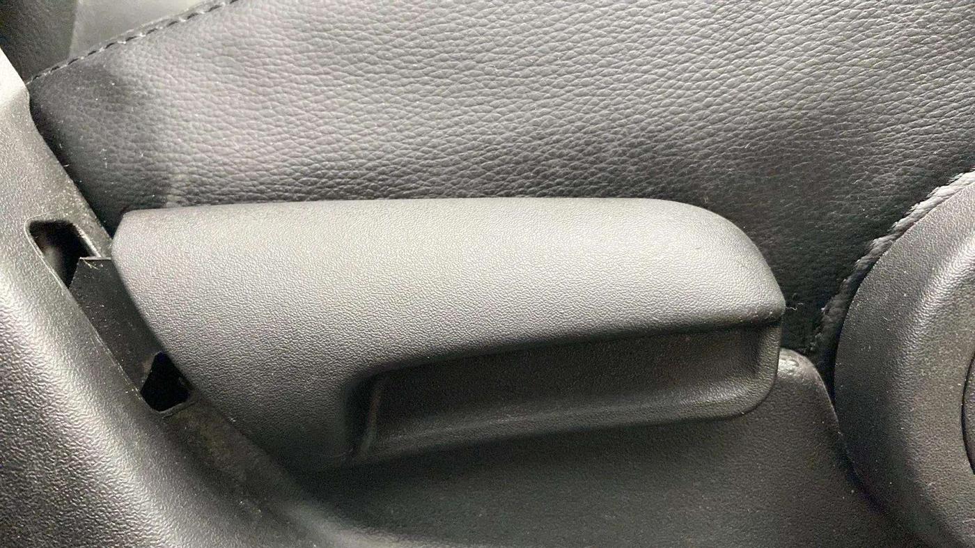 2021 Maruti Ciaz S 1.5 MT PETROL, Petrol, Manual, 66,084 km, Driver Side Adjustment Panel