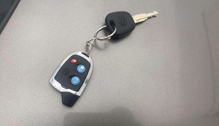 2019 Maruti New Wagon-R LXI CNG (O) 1.0, CNG, Manual, 80,699 km, Key Close Up