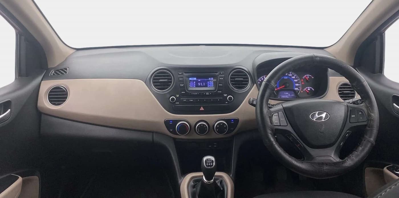 2015 Hyundai Grand i10 SPORTZ 1.2 KAPPA VTVT, Petrol, Manual, 39,956 km, Dashboard