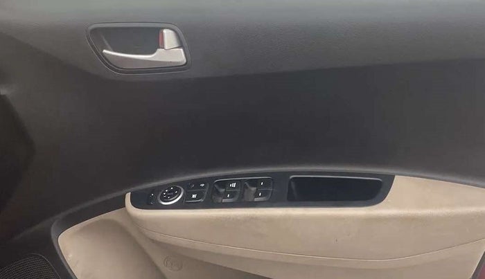 2015 Hyundai Grand i10 SPORTZ 1.2 KAPPA VTVT, Petrol, Manual, 39,956 km, Driver Side Door Panels Control