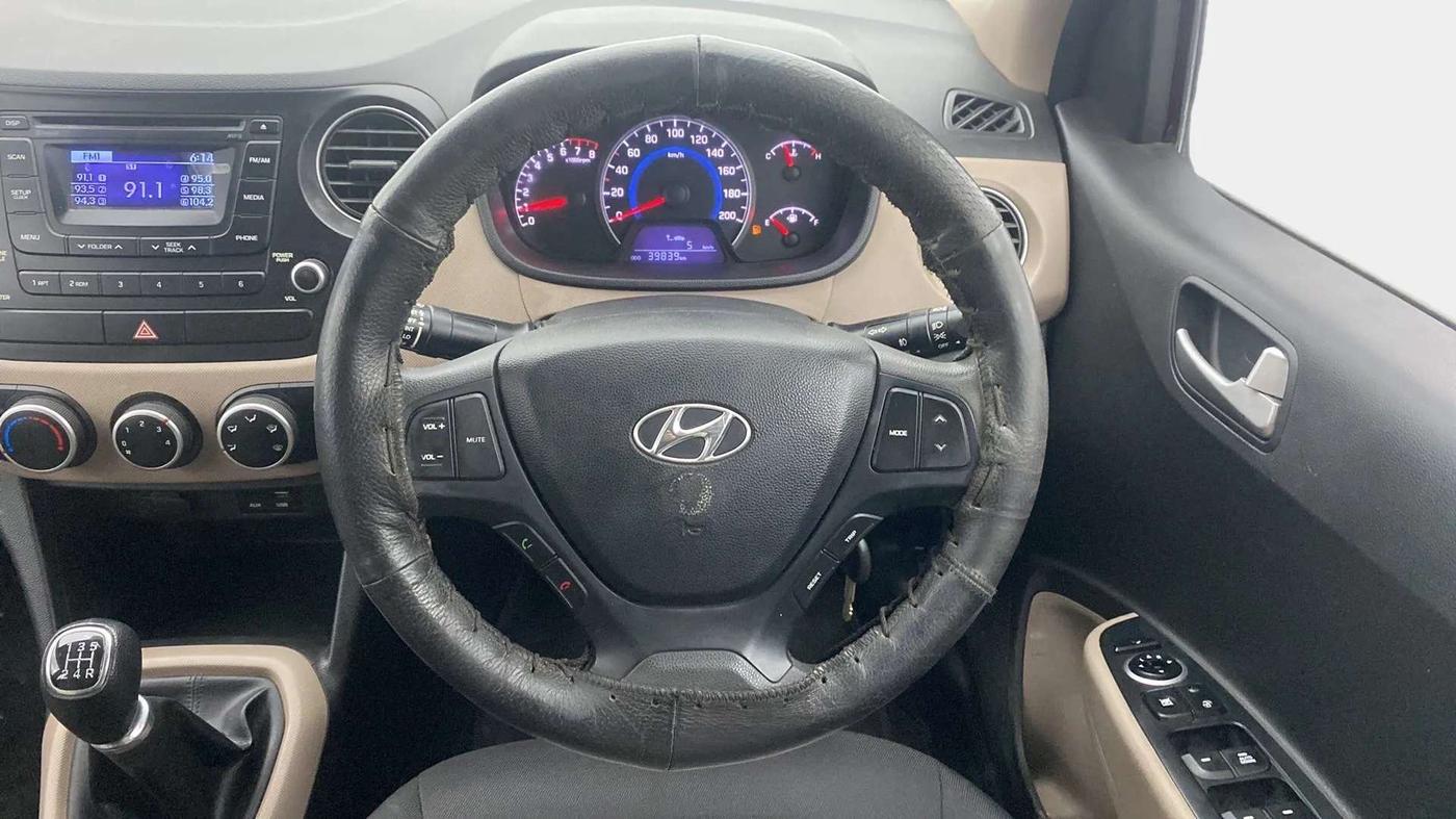 2015 Hyundai Grand i10 SPORTZ 1.2 KAPPA VTVT, Petrol, Manual, 39,956 km, Steering Wheel Close Up