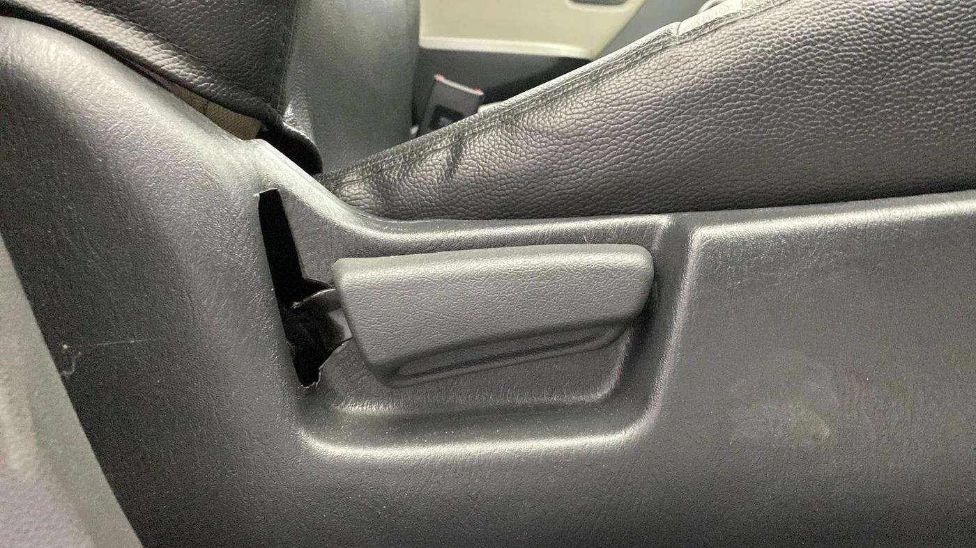 2016 Maruti Alto K10 VXI, Petrol, Manual, 44,317 km, Driver Side Adjustment Panel