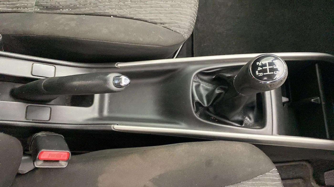 2017 Maruti Baleno ZETA PETROL 1.2, Petrol, Manual, 37,186 km, Gear Lever
