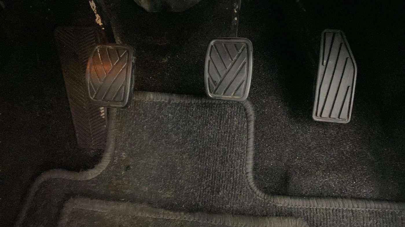 2017 Maruti Baleno ZETA PETROL 1.2, Petrol, Manual, 37,186 km, Pedals