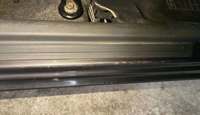 2017 Maruti Alto 800 LXI, Petrol, Manual, 44,497 km, Right running board - Minor scratches