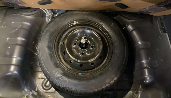 2017 Maruti Alto 800 LXI, Petrol, Manual, 44,497 km, Dicky (Boot door) - Tool missing