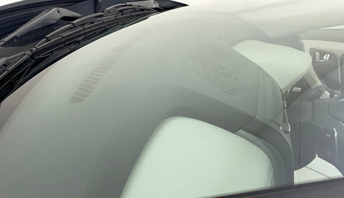 2020 Hyundai Creta SX (O) IVT 1.5 PETROL, Petrol, Automatic, 76,778 km, Front windshield - Minor spot on windshield