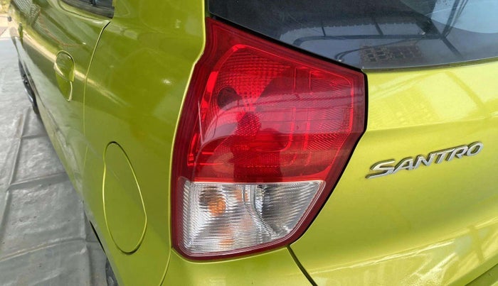 2019 Hyundai NEW SANTRO MAGNA, Petrol, Manual, 67,499 km, Left tail light - < 2 inches,no. = 2