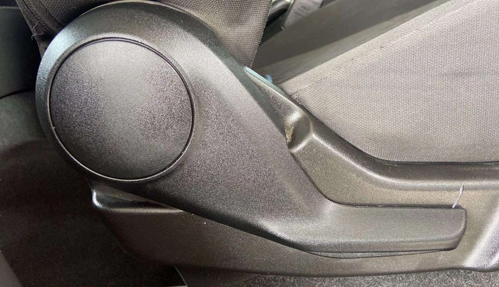 2021 Maruti IGNIS ZETA 1.2, Petrol, Manual, 17,458 km, Driver Side Adjustment Panel