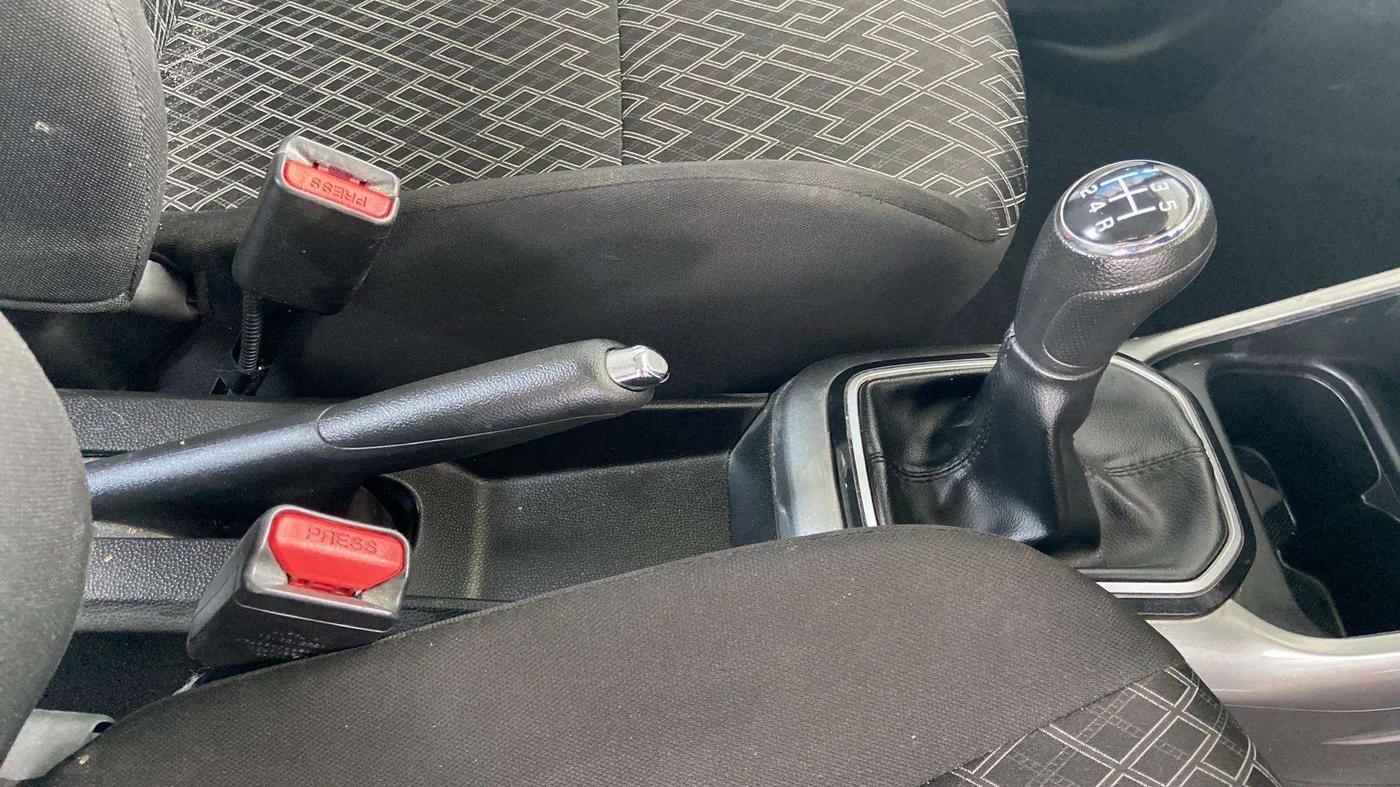 2021 Maruti IGNIS ZETA 1.2, Petrol, Manual, 17,458 km, Gear Lever
