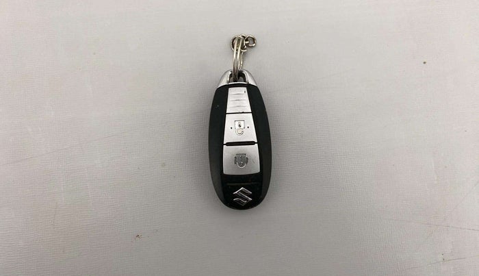 2018 Maruti Baleno ZETA PETROL 1.2, Petrol, Manual, 77,426 km, Key Close Up