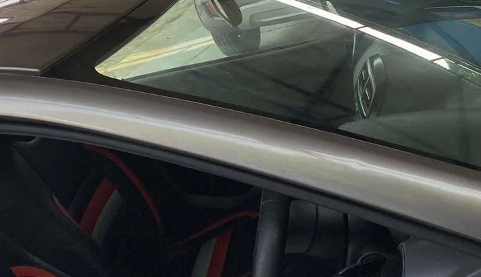 2018 Renault Kwid RXT 0.8, Petrol, Manual, 47,421 km, Right A pillar - Slightly dented