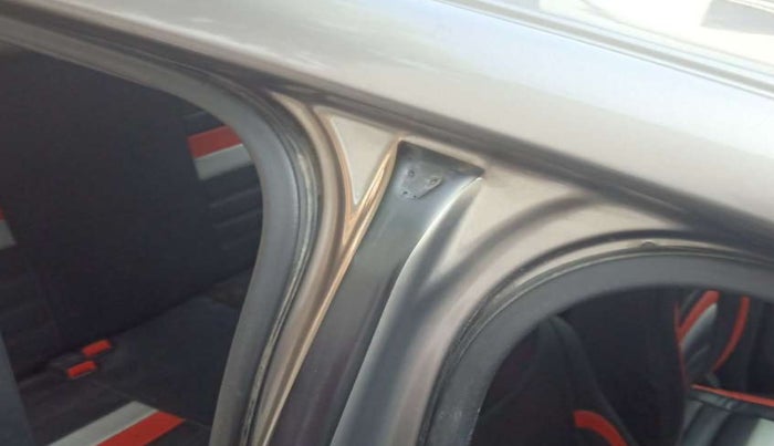 2018 Renault Kwid RXT 0.8, Petrol, Manual, 47,421 km, Right B pillar - Slightly dented