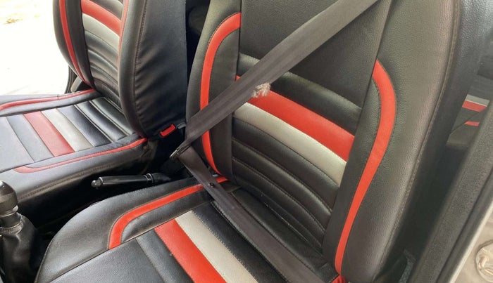 2018 Renault Kwid RXT 0.8, Petrol, Manual, 47,421 km, Front left seat (passenger seat) - Seat belt minor torn