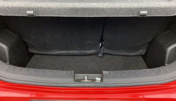 2015 Maruti Swift VXI, Petrol, Manual, 58,616 km, Boot Inside