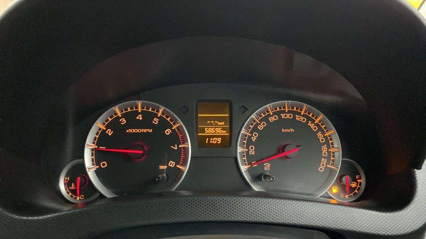 2015 Maruti Swift VXI, Petrol, Manual, 58,616 km, Odometer Image