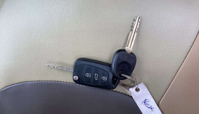 2014 Hyundai i10 SPORTZ 1.1, Petrol, Manual, 55,896 km, Key Close Up