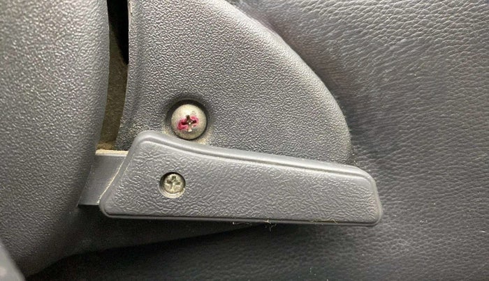 2018 Maruti Alto 800 LXI, CNG, Manual, 68,469 km, Driver Side Adjustment Panel