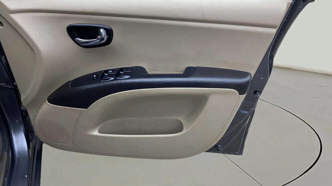 2012 Hyundai i10 MAGNA 1.1, Petrol, Manual, 7,658 km, Driver Side Door Panels Control