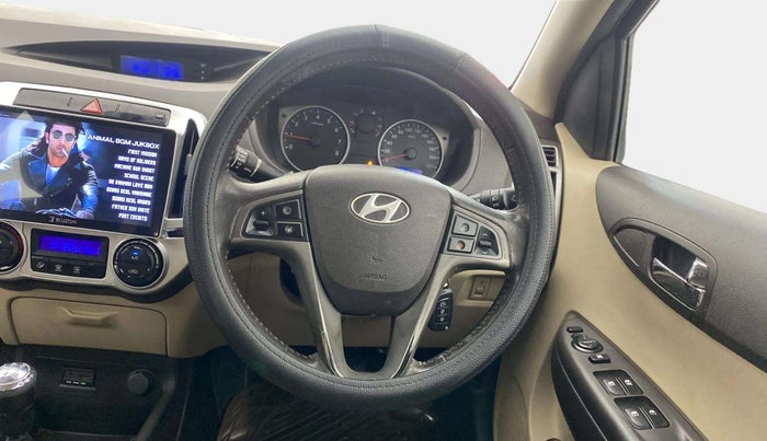 2013 Hyundai i20 SPORTZ 1.2, Petrol, Manual, 84,632 km, Steering Wheel Close Up