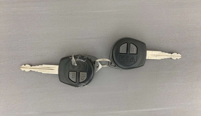 2020 Maruti Swift VXI, Petrol, Manual, 20,878 km, Key Close Up