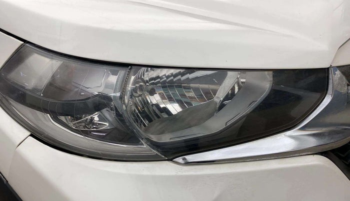 2019 Honda WR-V 1.2L I-VTEC VX MT, Petrol, Manual, 20,101 km, Right headlight - Clamp has minor damage