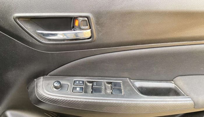 2019 Maruti Swift VXI, Petrol, Manual, 28,423 km, Driver Side Door Panels Control