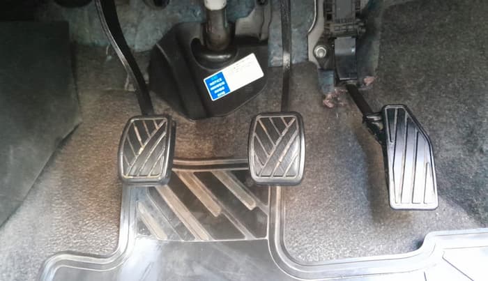2019 Maruti Swift VXI, Petrol, Manual, 28,423 km, Pedals