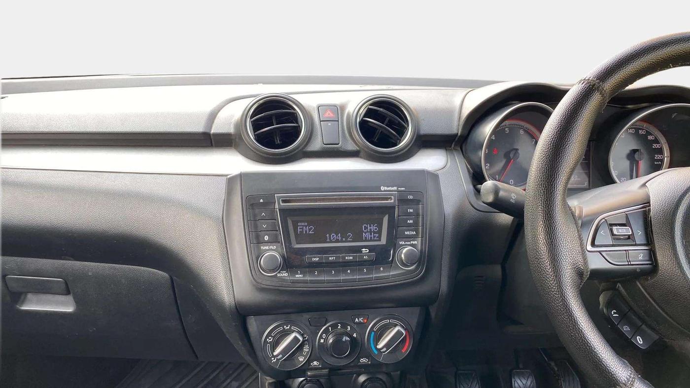2019 Maruti Swift VXI, Petrol, Manual, 28,423 km, Air Conditioner