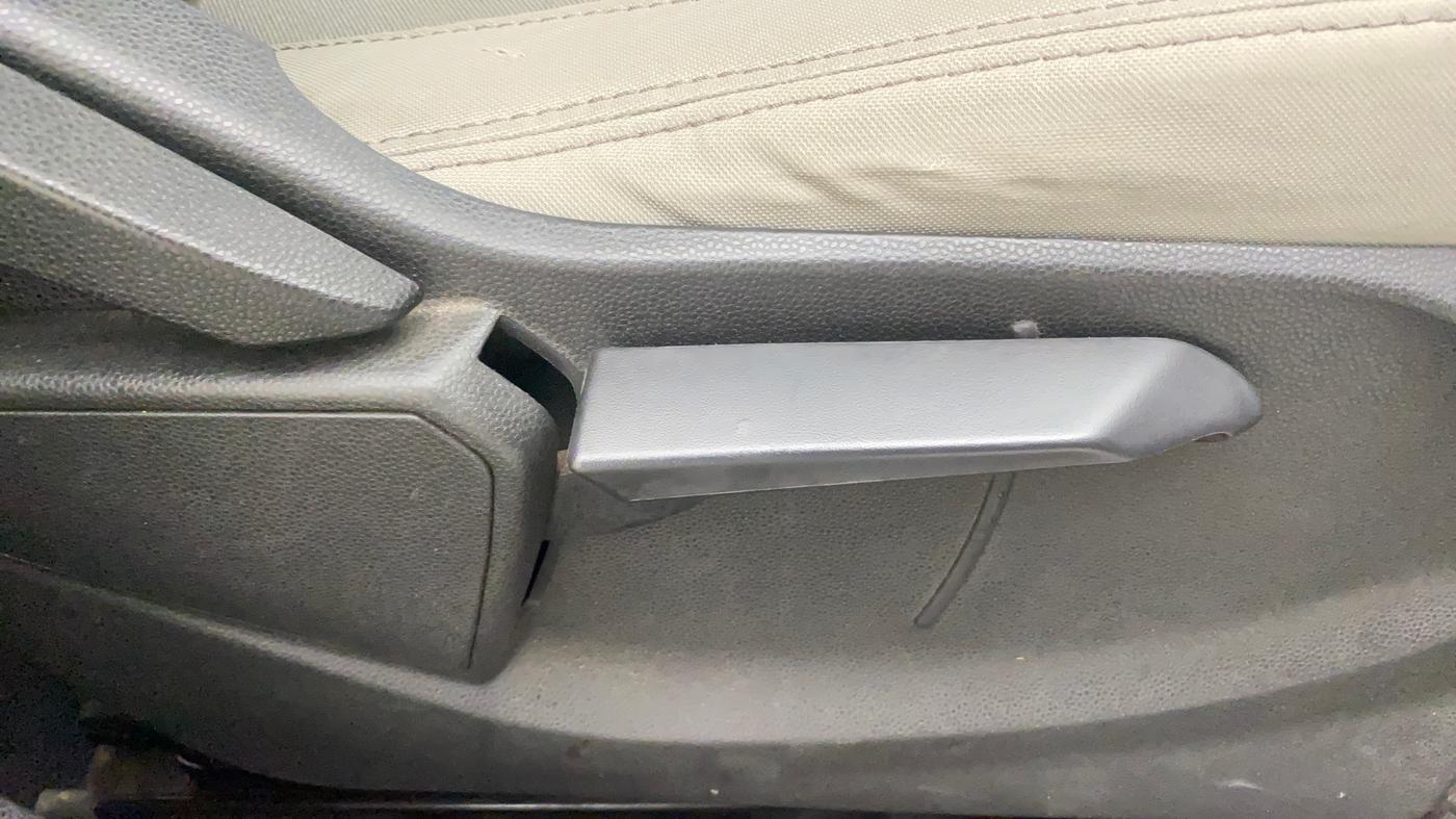 2017 Ford Ecosport TITANIUM 1.5L DIESEL, Diesel, Manual, 78,663 km, Driver Side Adjustment Panel