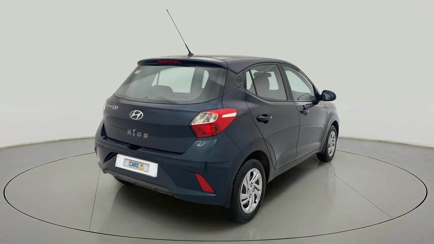 2021 Hyundai GRAND I10 NIOS MAGNA AMT 1.2 KAPPA VTVT, Petrol, Automatic, 9,381 km, Right Back Diagonal