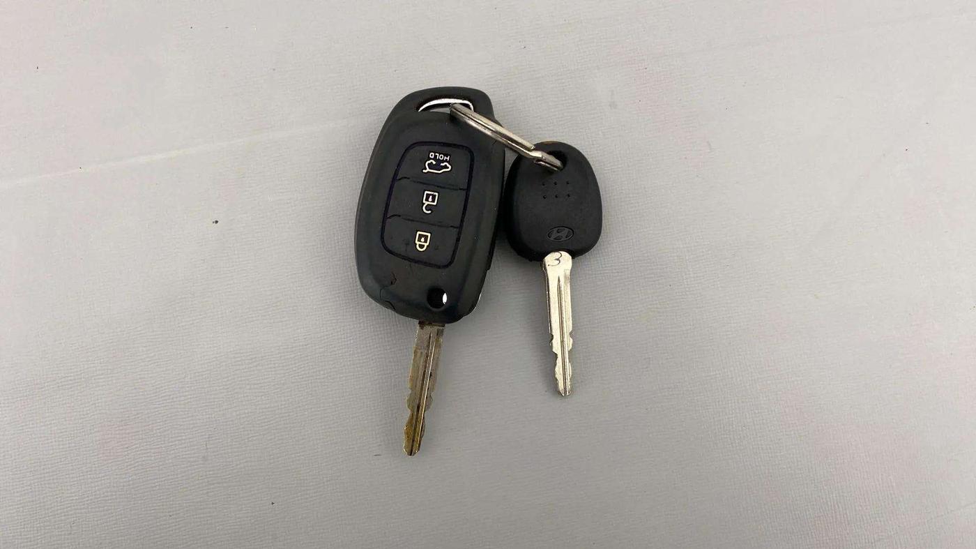 2021 Hyundai GRAND I10 NIOS MAGNA AMT 1.2 KAPPA VTVT, Petrol, Automatic, 9,381 km, Key Close Up