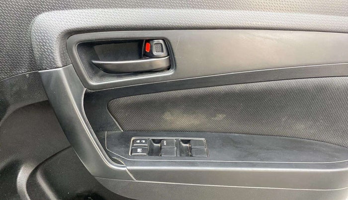 2021 Maruti Vitara Brezza VXI AT SHVS, Petrol, Automatic, 86,762 km, Driver Side Door Panels Control