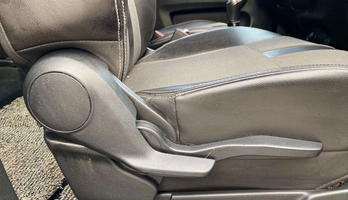 2021 Maruti XL6 ZETA MT, Petrol, Manual, 54,400 km, Driver Side Adjustment Panel