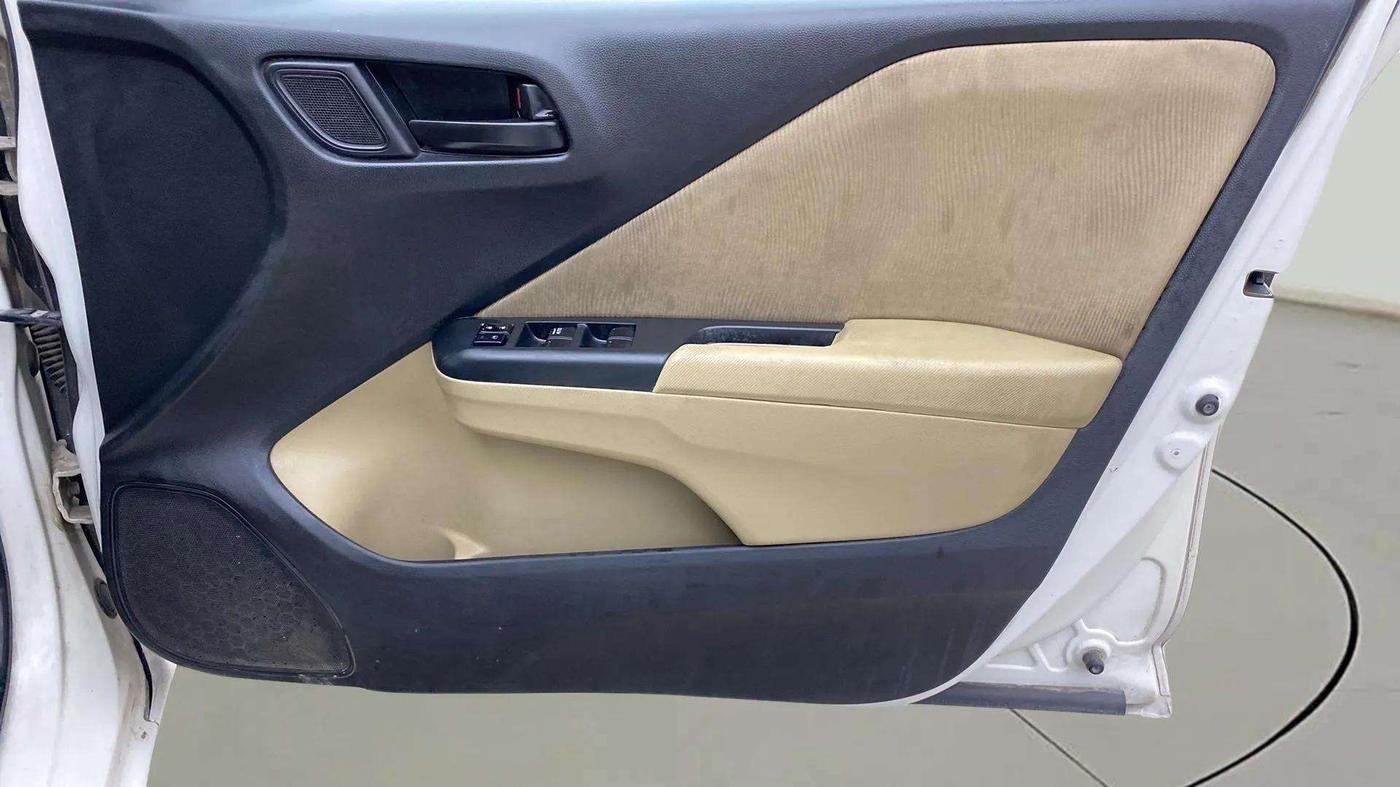 2014 Honda City 1.5L I-VTEC SV, Petrol, Manual, 60,859 km, Driver Side Door Panels Control