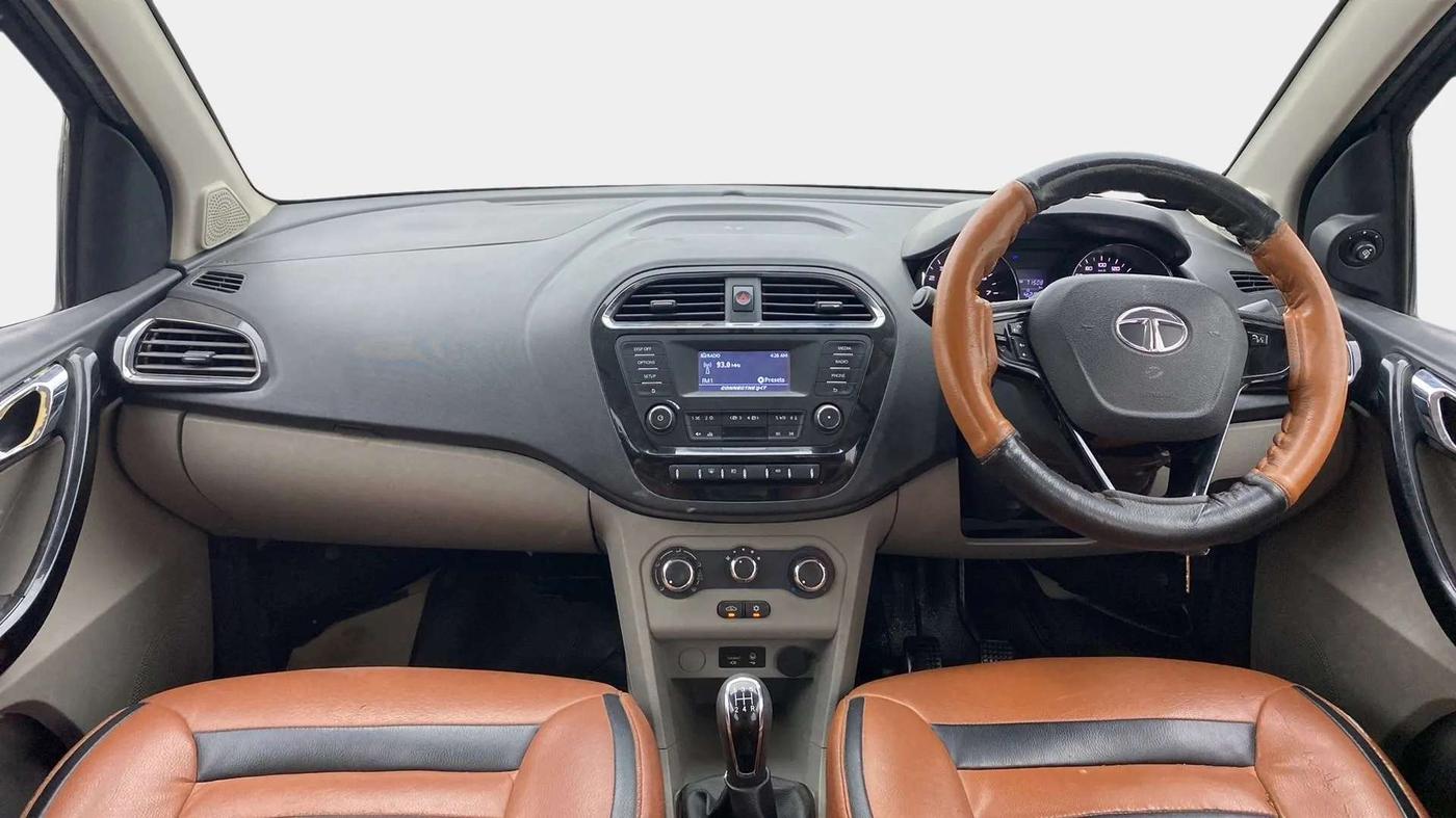 2019 Tata Tiago XZ PETROL, Petrol, Manual, 72,223 km, Dashboard