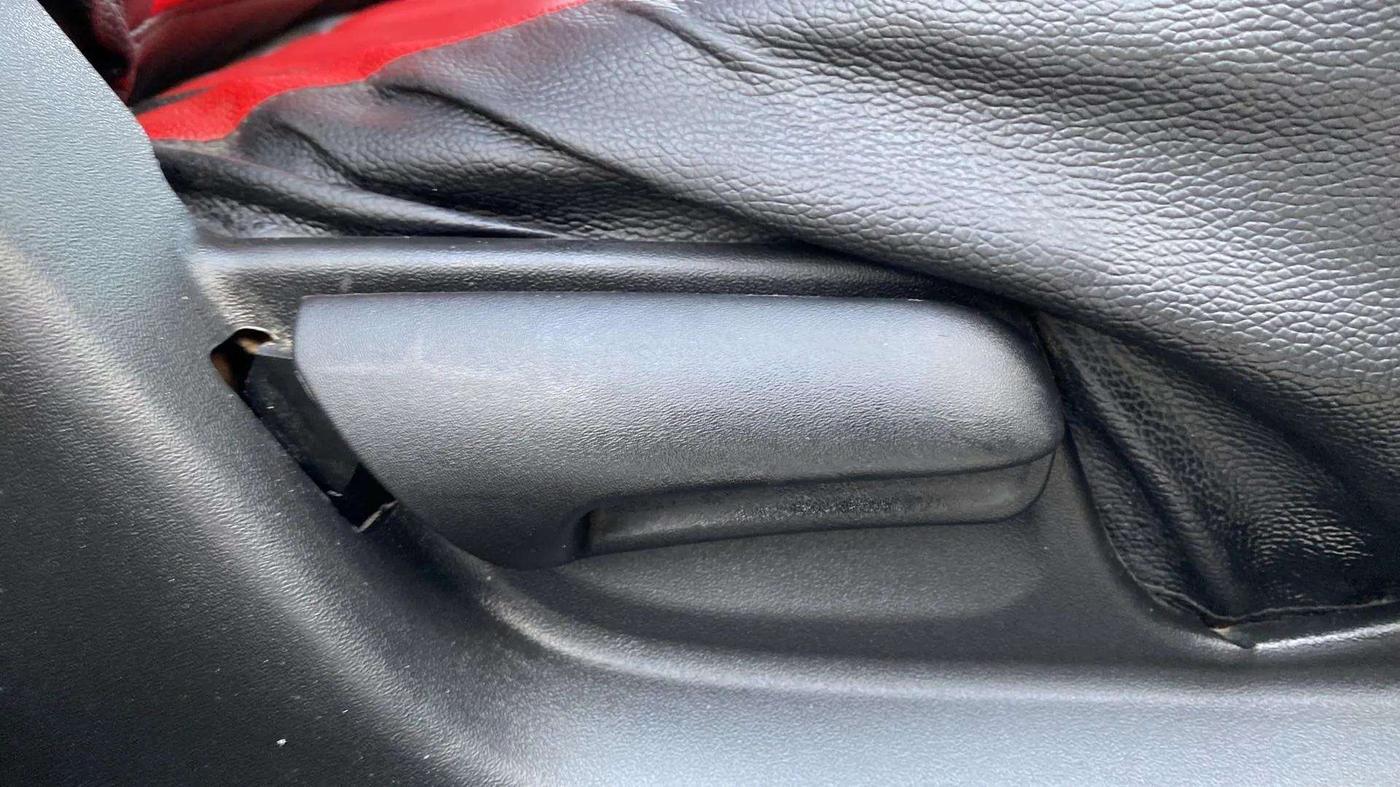 2017 Maruti Swift VXI, Petrol, Manual, 37,240 km, Driver Side Adjustment Panel