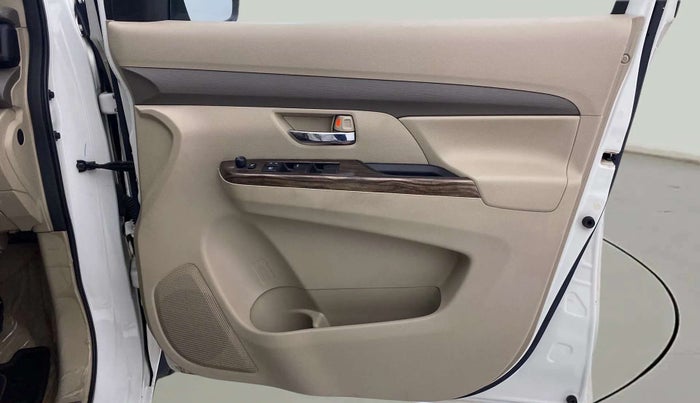 2019 Maruti Ertiga VXI SHVS, Petrol, Manual, 10,931 km, Driver Side Door Panels Control