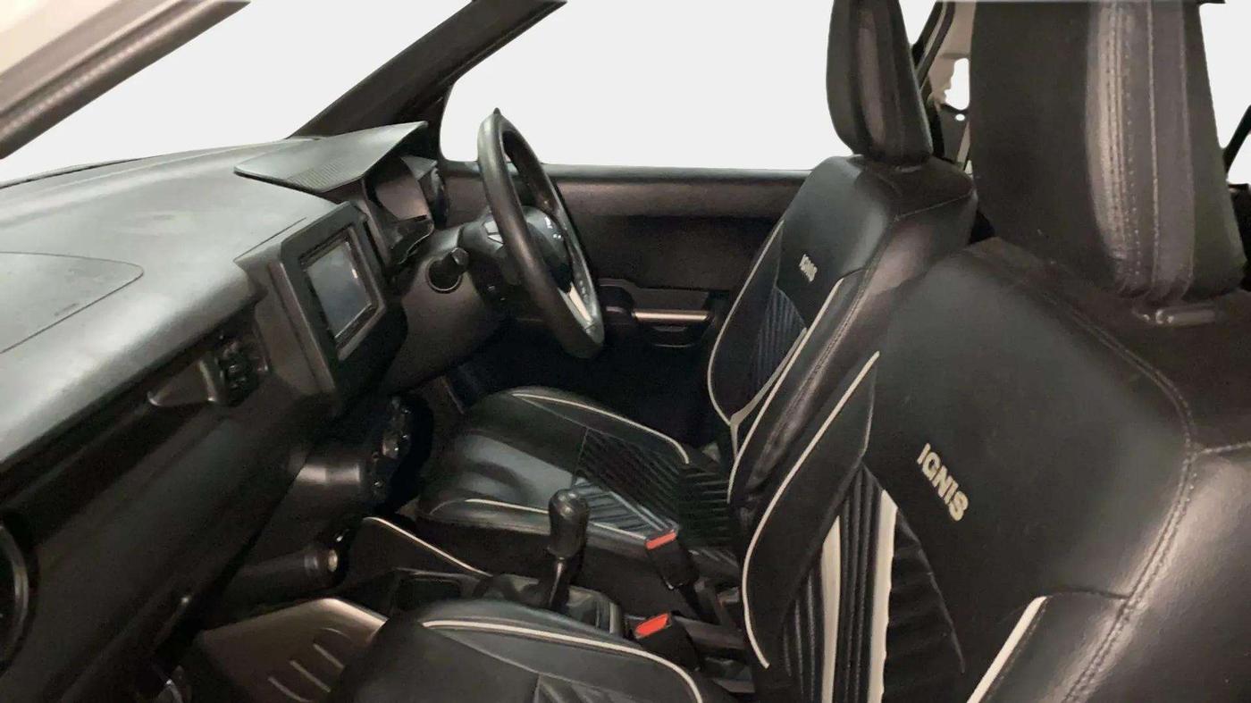 2017 Maruti IGNIS SIGMA 1.2, Petrol, Manual, 57,391 km, Right Side Front Door Cabin
