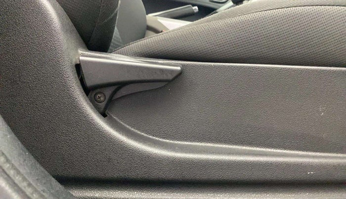 2019 Tata NEXON XM PETROL, Petrol, Manual, 29,473 km, Driver Side Adjustment Panel